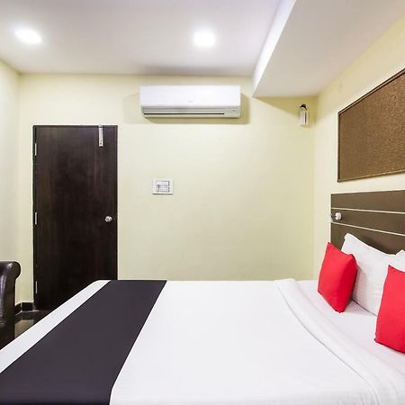 Capital O 60233 Brij Ki Rasoi Deluxe Hotel Лакнау Екстериор снимка