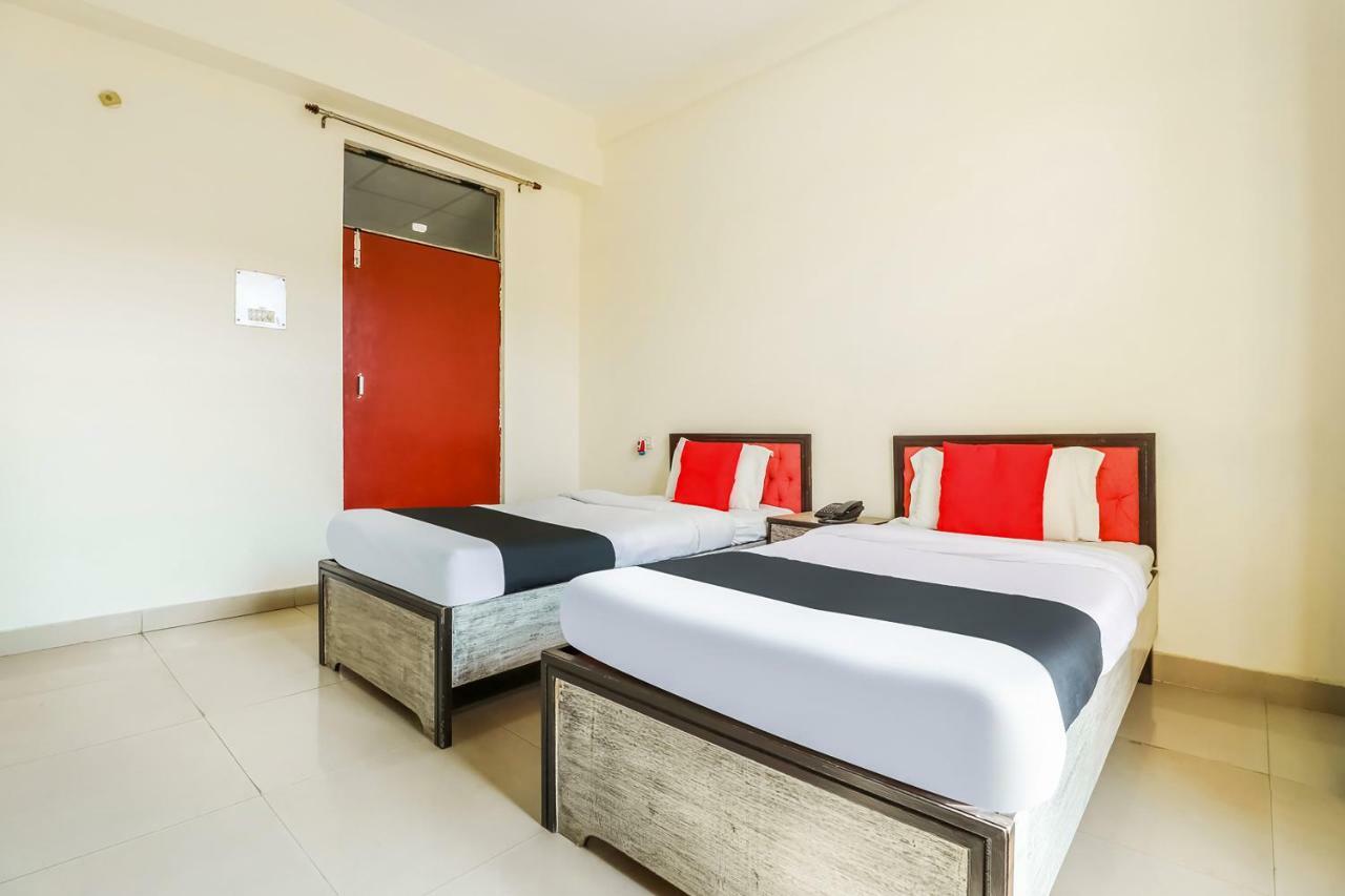 Capital O 60233 Brij Ki Rasoi Deluxe Hotel Лакнау Екстериор снимка